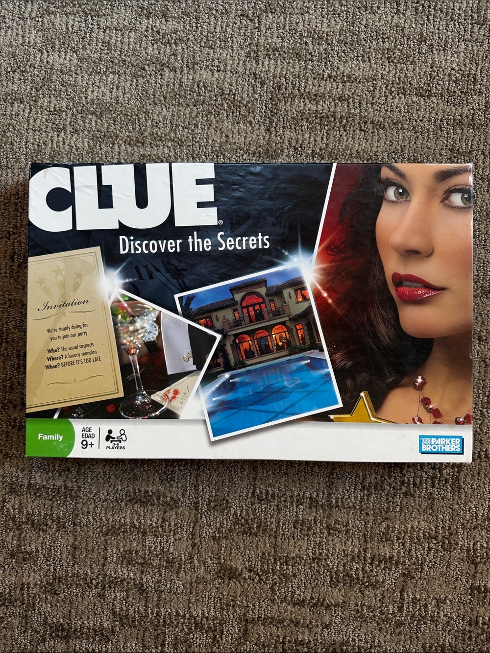 CLUE Discover the Secrets Board Game - Black & Red